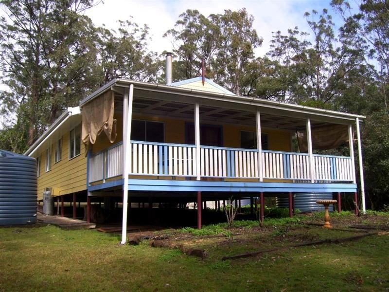 30 McErlean Road, Ravensbourne QLD 4352