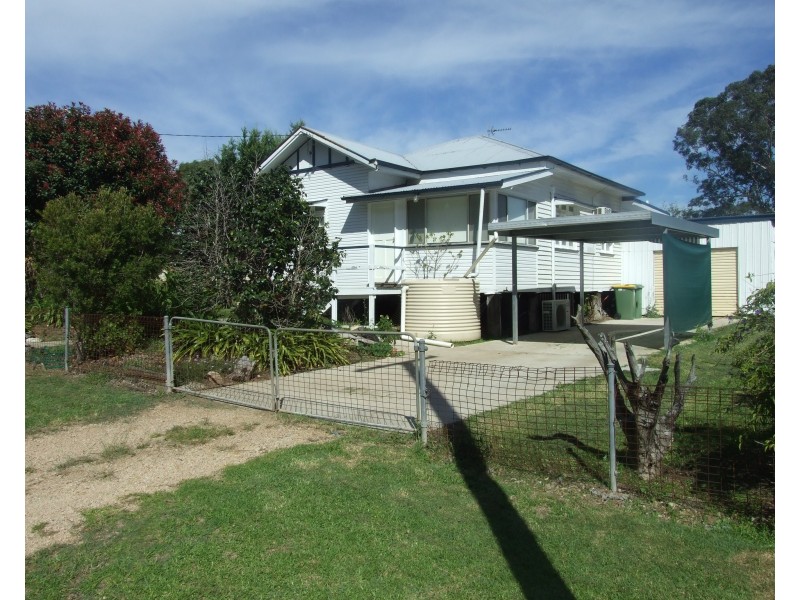 7 Jones Street, Crows Nest QLD 4355