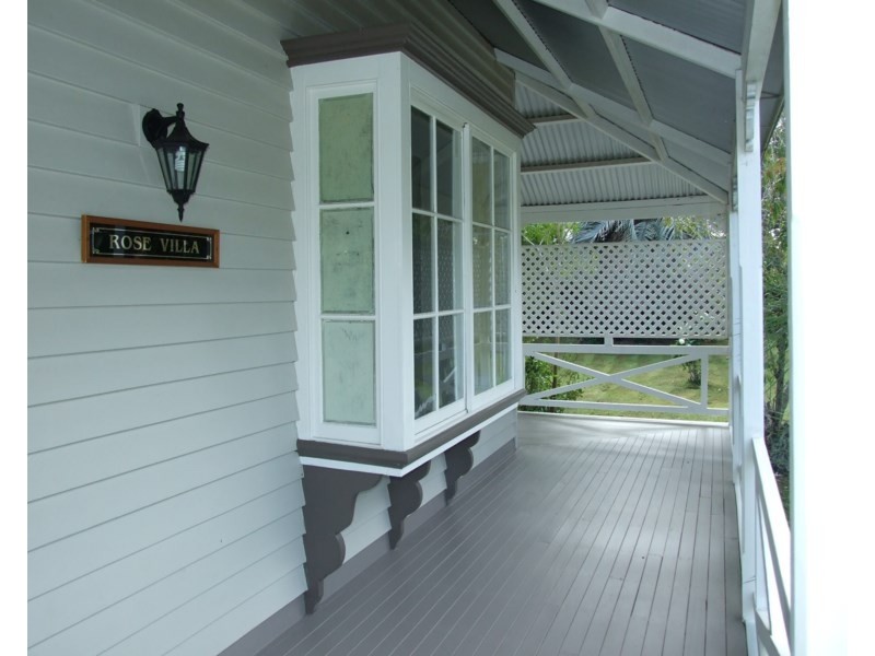 18 Sharp Street, Crows Nest QLD 4355