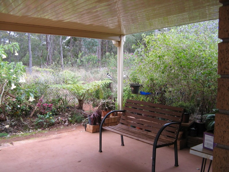 14 Davidson Lane, Hampton QLD 4352