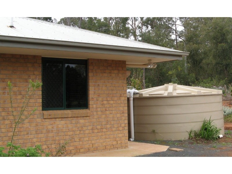 14 Davidson Lane, Hampton QLD 4352