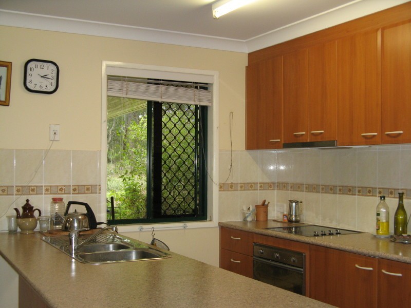 14 Davidson Lane, Hampton QLD 4352