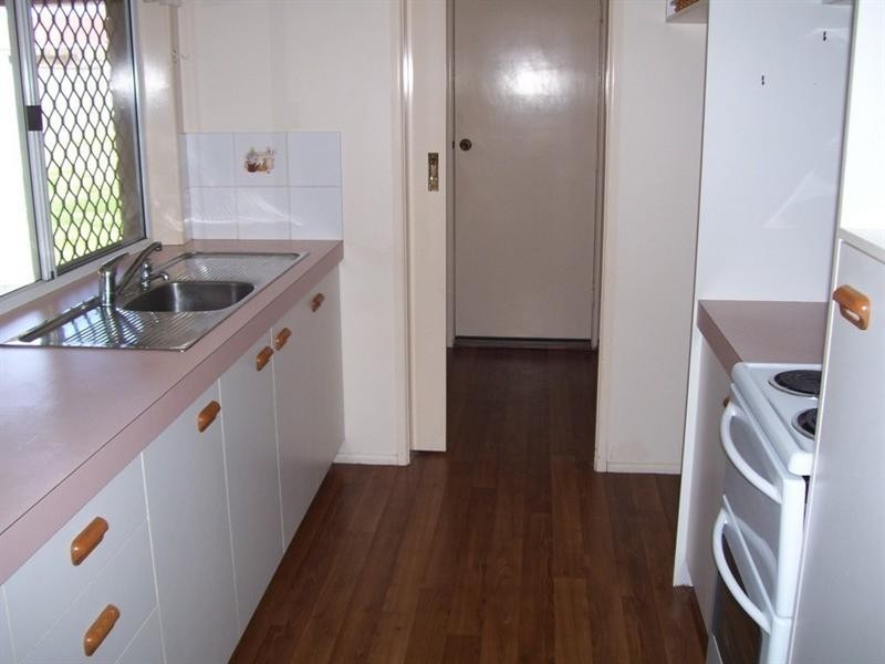 2 Parkland Drive, Crows Nest QLD 4355