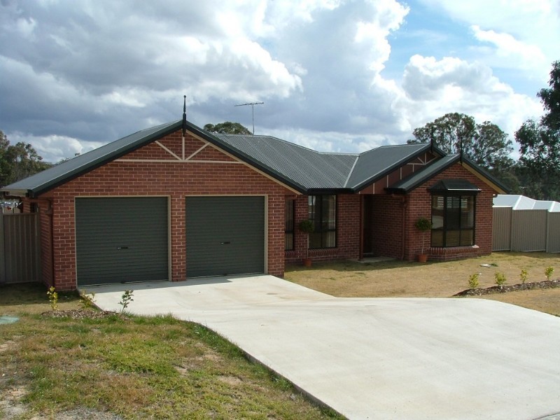 5 Jane Street, Crows Nest QLD 4355