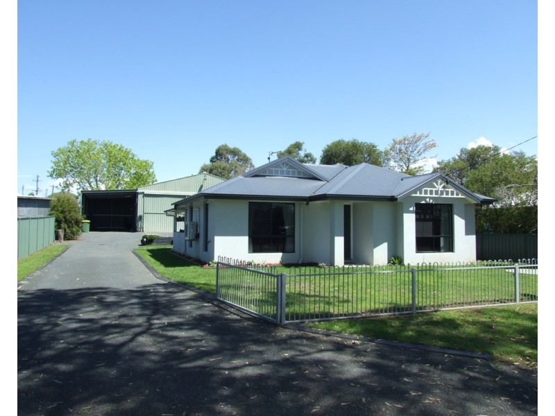 1 Park Lane, Crows Nest QLD 4355