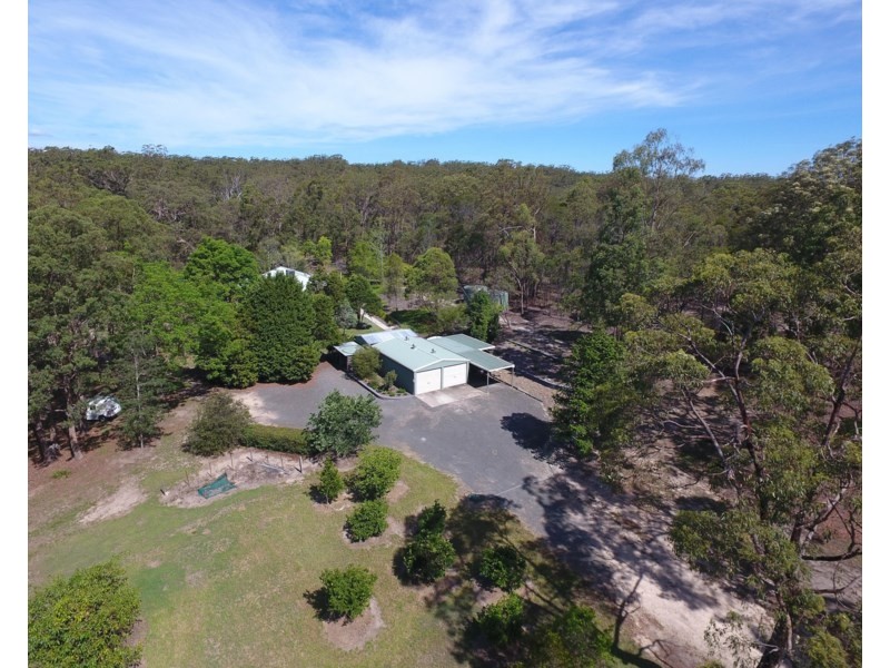 12 Pinnell Road, Crows Nest QLD 4355