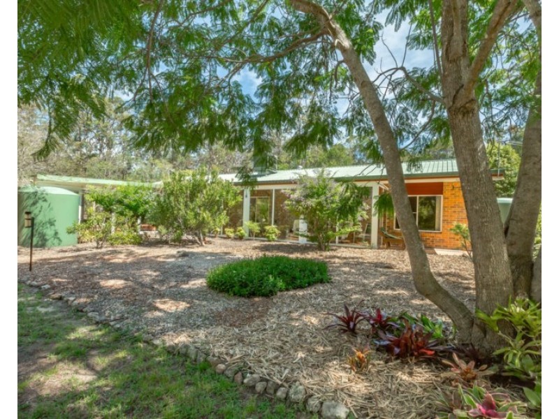 12 Pinnell Road, Crows Nest QLD 4355