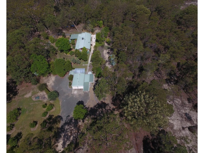 12 Pinnell Road, Crows Nest QLD 4355