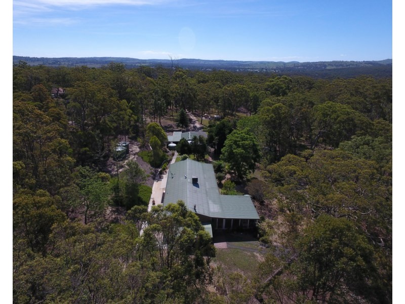 12 Pinnell Road, Crows Nest QLD 4355