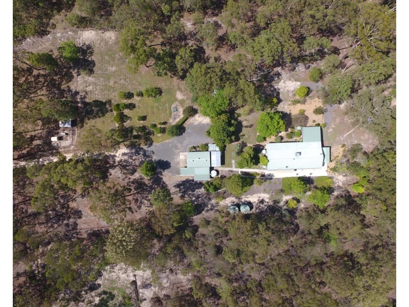 12 Pinnell Road, Crows Nest QLD 4355