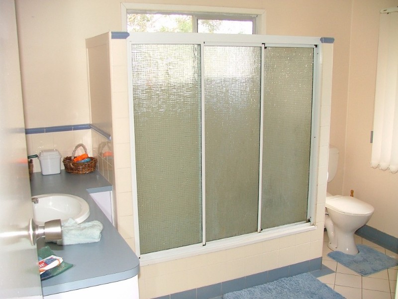 3 George Street, Haden QLD 4353