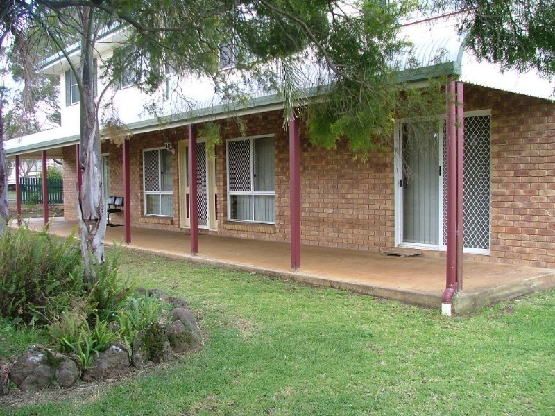 3 George Street, Crows Nest QLD 4355