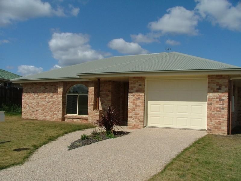 17 Vicky Avenue, Crows Nest QLD 4355