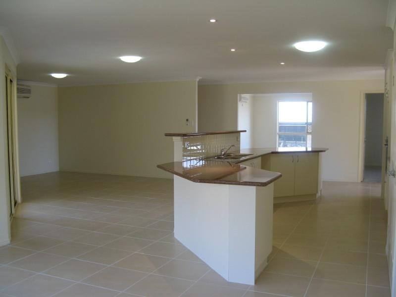 17 Vicky Avenue, Crows Nest QLD 4355