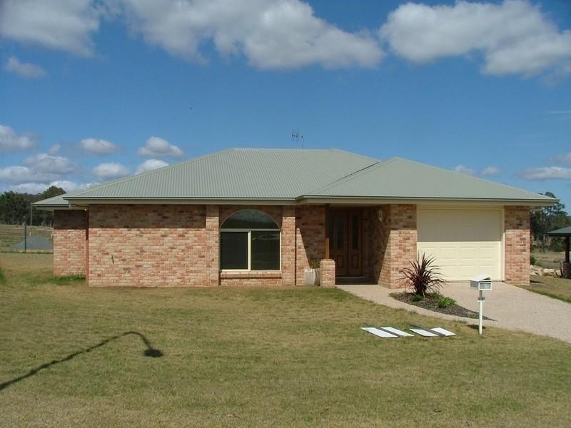 17 Vicky Avenue, Crows Nest QLD 4355