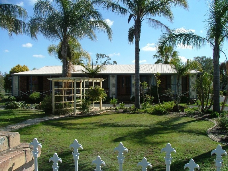 9 Kann Street, Goombungee QLD 4354