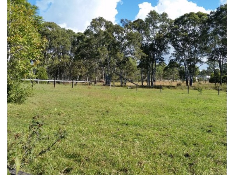 9 Hayden Street, Crows Nest QLD 4355