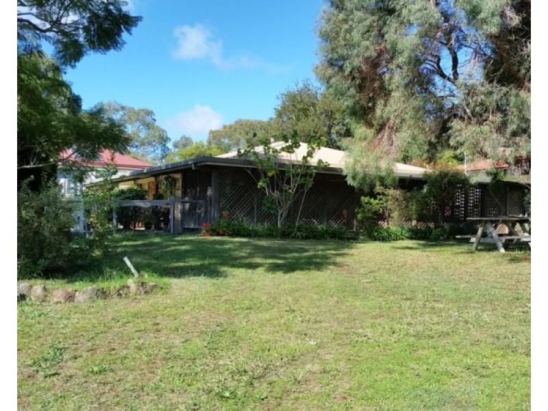 9 Hayden Street, Crows Nest QLD 4355