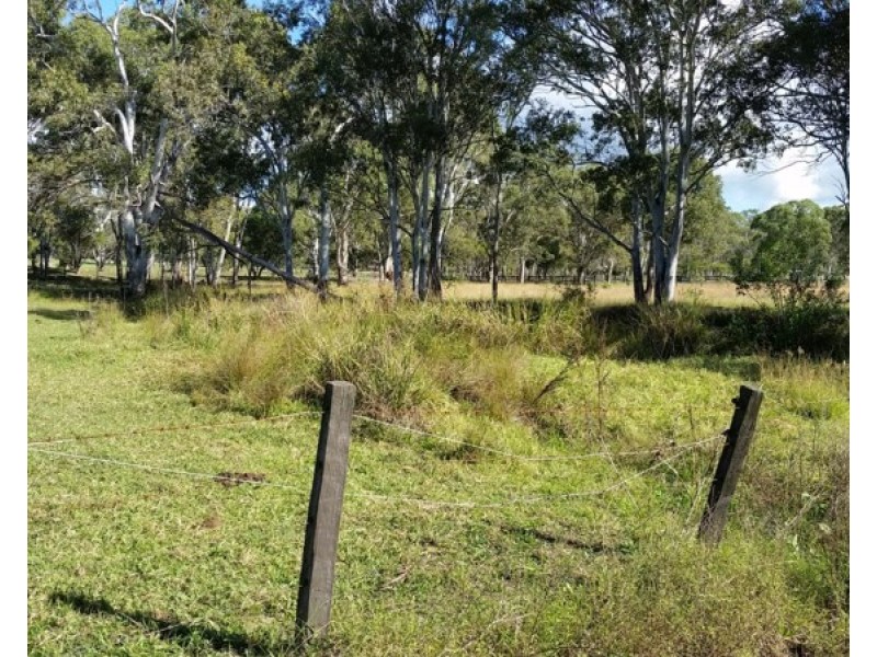 9 Hayden Street, Crows Nest QLD 4355