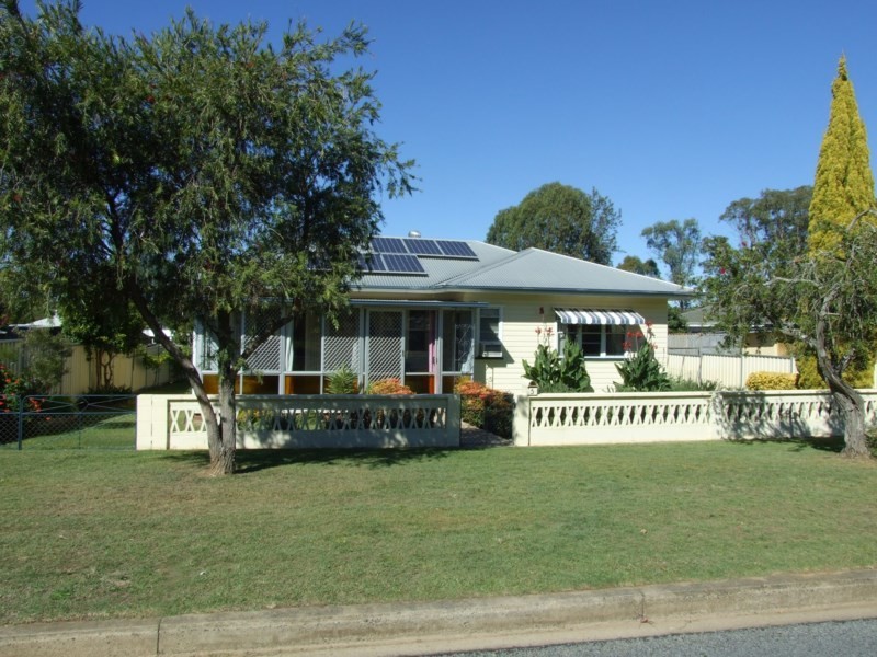 5 Nolan Street, Crows Nest QLD 4355