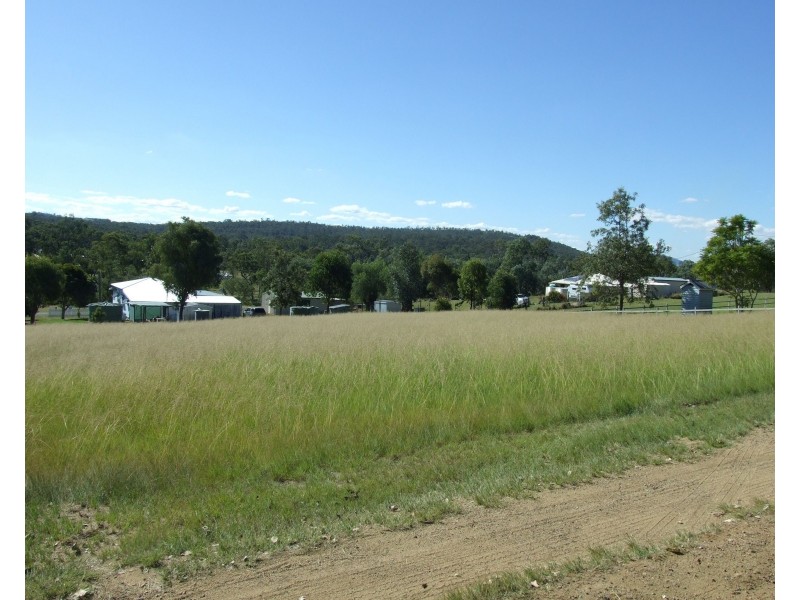 3 Flora Street, Cooyar QLD 4402