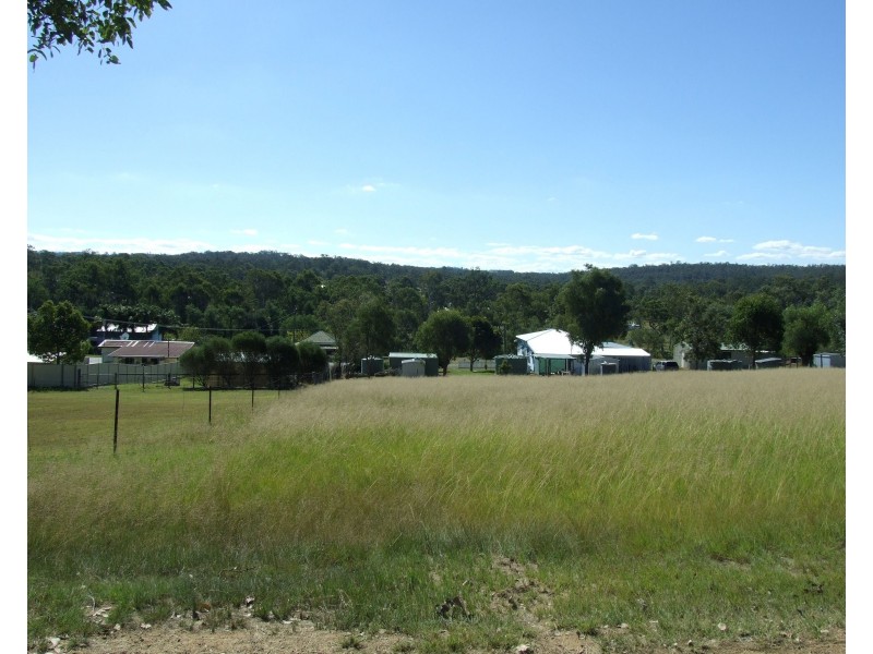 3 Flora Street, Cooyar QLD 4402