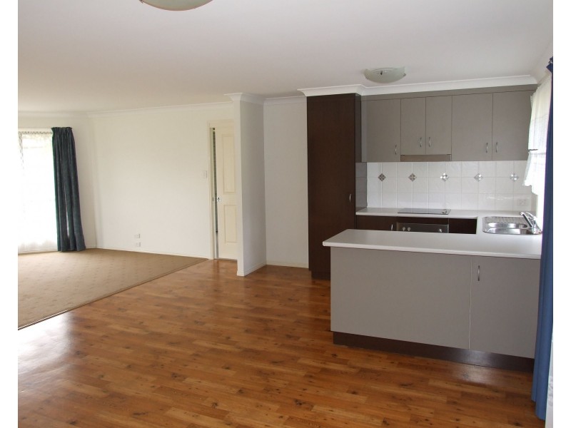 53a South Street, Crows Nest QLD 4355