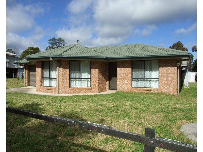 53a South Street, Crows Nest QLD 4355