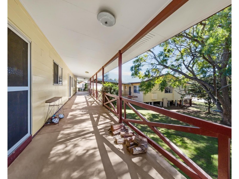 3 William Street, Crows Nest QLD 4355