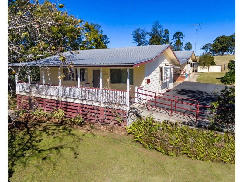 3 William Street, Crows Nest QLD 4355