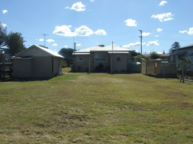 5 Lalor Street, Crows Nest QLD 4355