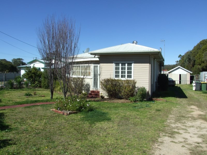 5 Lalor Street, Crows Nest QLD 4355