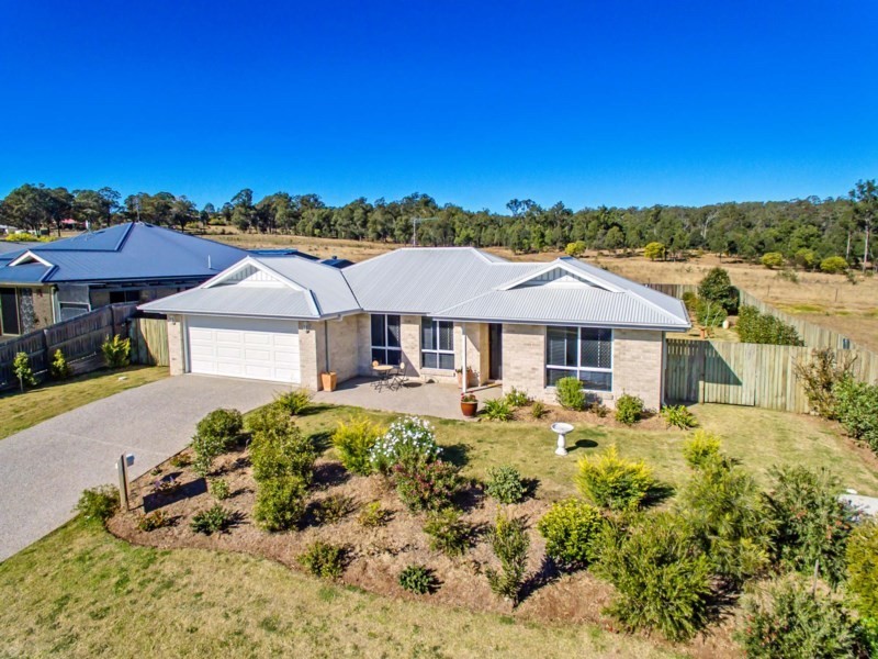 11 Cedarwood Drive, Crows Nest QLD 4355