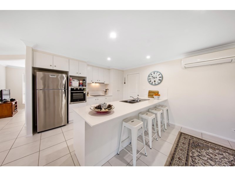 11 Cedarwood Drive, Crows Nest QLD 4355