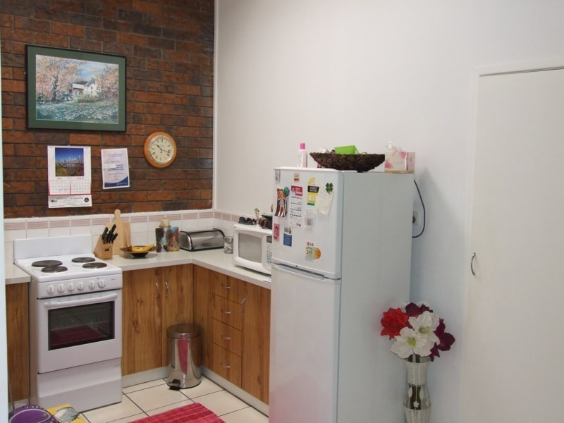 8/1 Whichello Street, Newtown QLD 4350