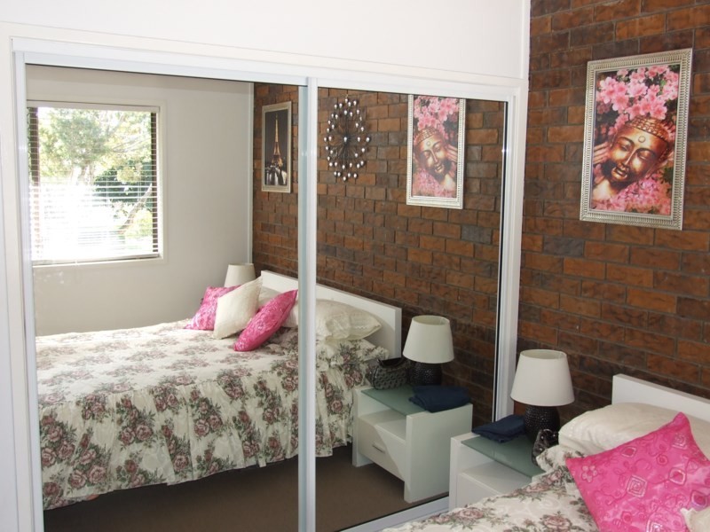 8/1 Whichello Street, Newtown QLD 4350