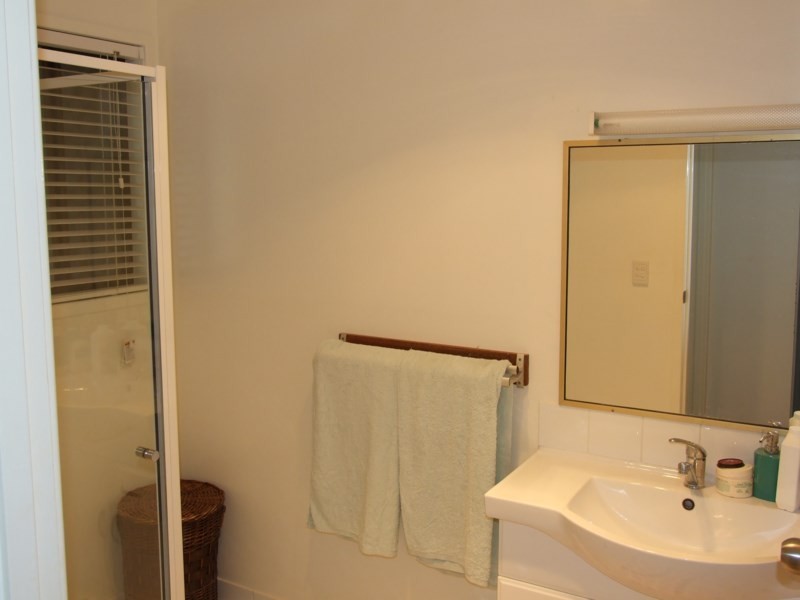 8/1 Whichello Street, Newtown QLD 4350