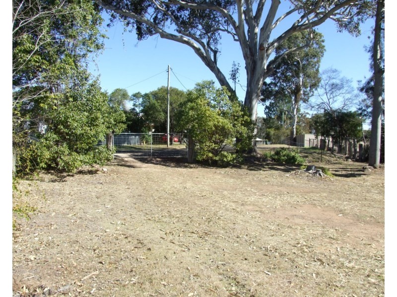 31 Thallon Street, Crows Nest QLD 4355