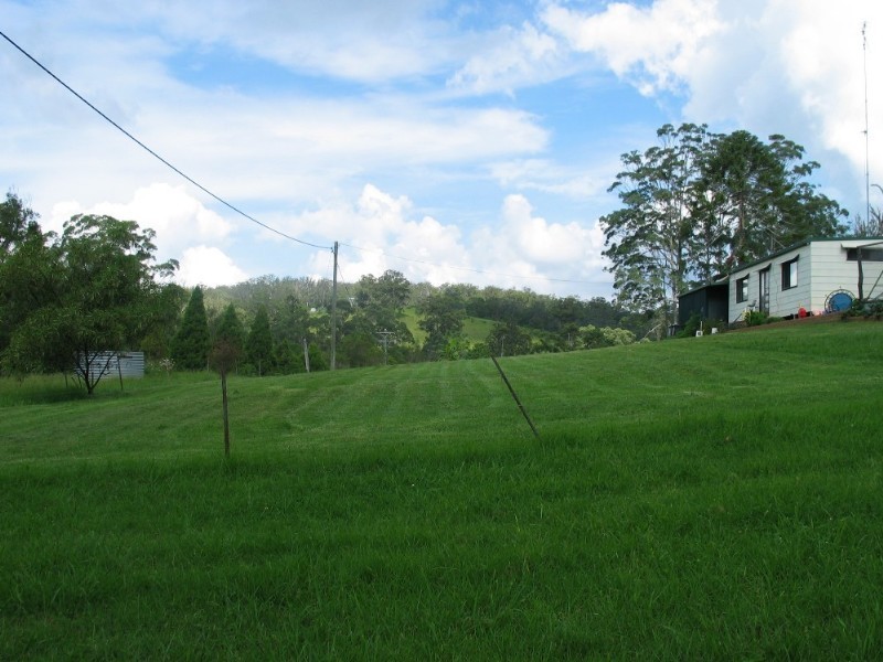 L6 McErlean Road, Ravensbourne QLD 4352