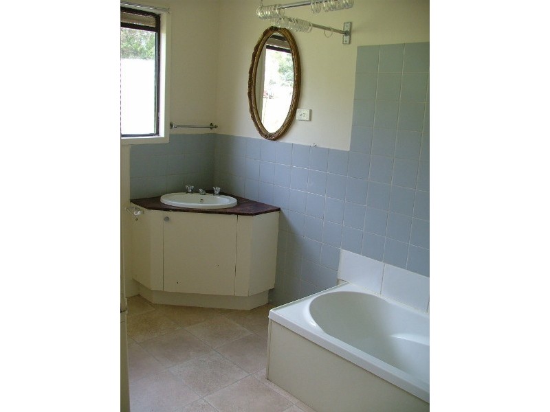 L6 McErlean Road, Ravensbourne QLD 4352