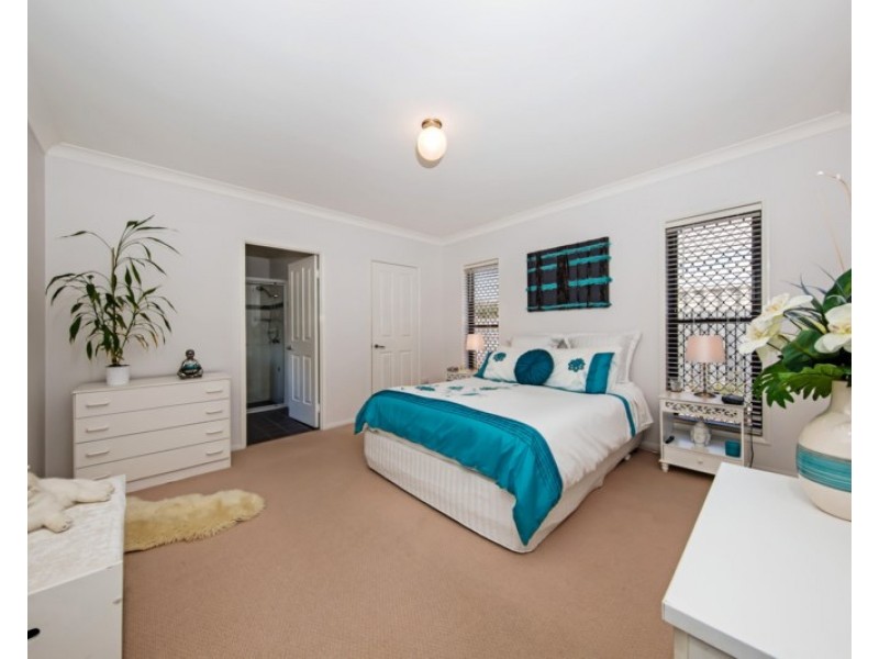 7 Lee Court, Crows Nest QLD 4355