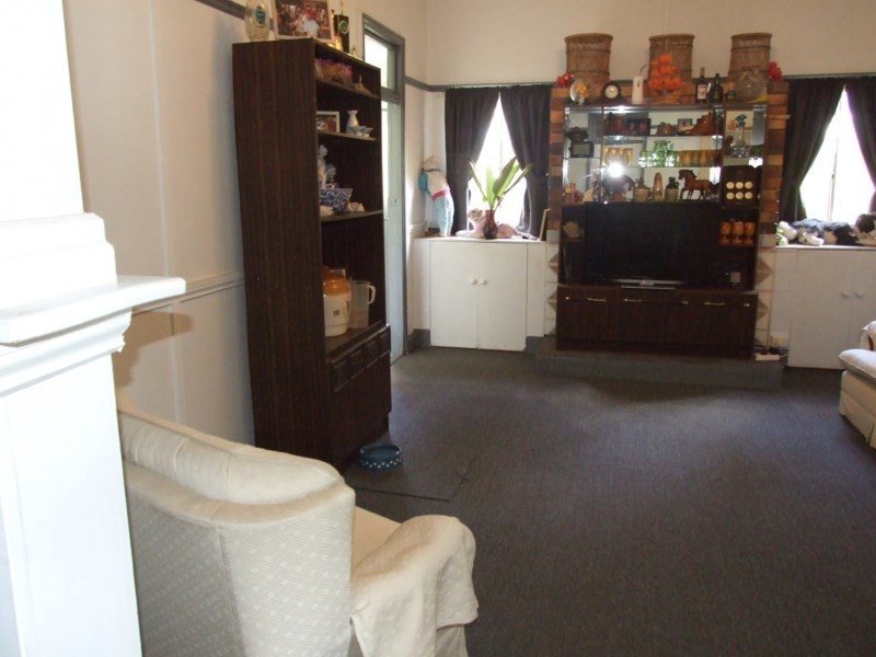 45 South Street, Crows Nest QLD 4355