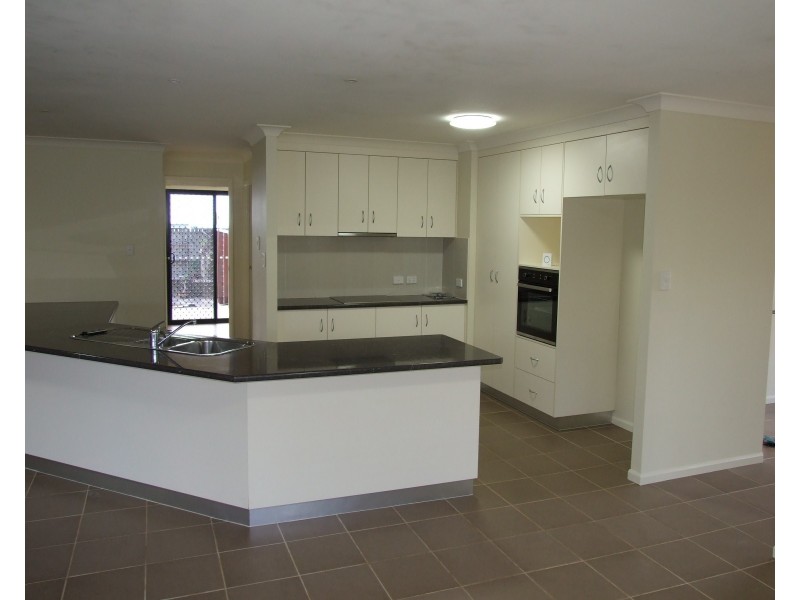 19 Vicky Avenue, Crows Nest QLD 4355