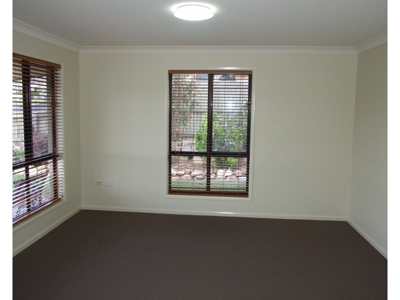 19 Vicky Avenue, Crows Nest QLD 4355