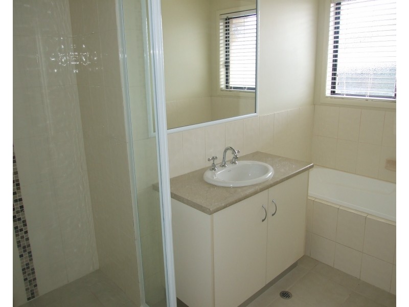 19 Vicky Avenue, Crows Nest QLD 4355