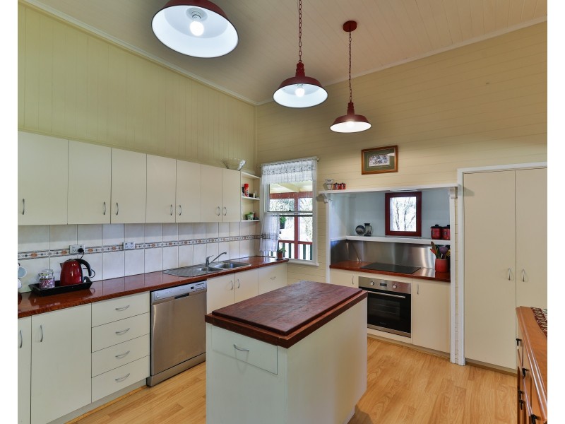 1012 Pechey Maclagan Road, Groomsville QLD 4352