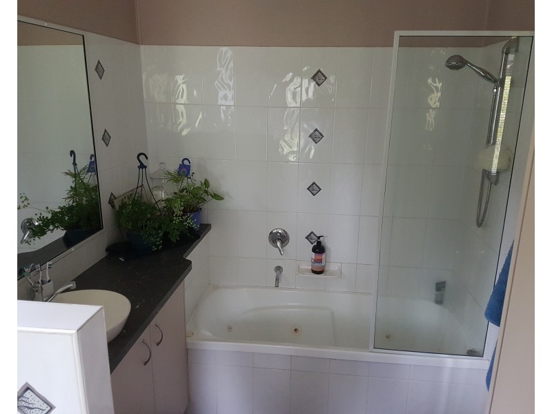 1012 Pechey Maclagan Road, Groomsville QLD 4352