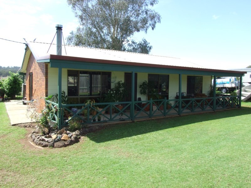 76 Willis Road, Meringandan West QLD 4352