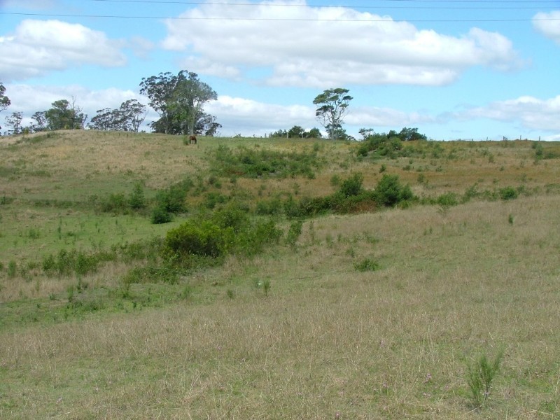 80 Middle Road, Crows Nest QLD 4355