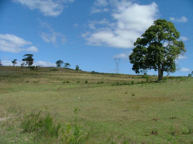 80 Middle Road, Crows Nest QLD 4355